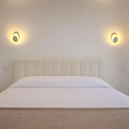 4 Guests Front Of The Sea Antibes