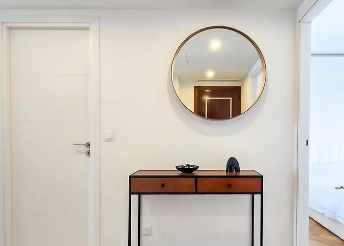 4 Guests Front Of The Sea Antibes